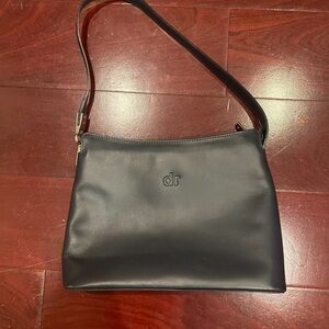 Vintage leather shoulder bag